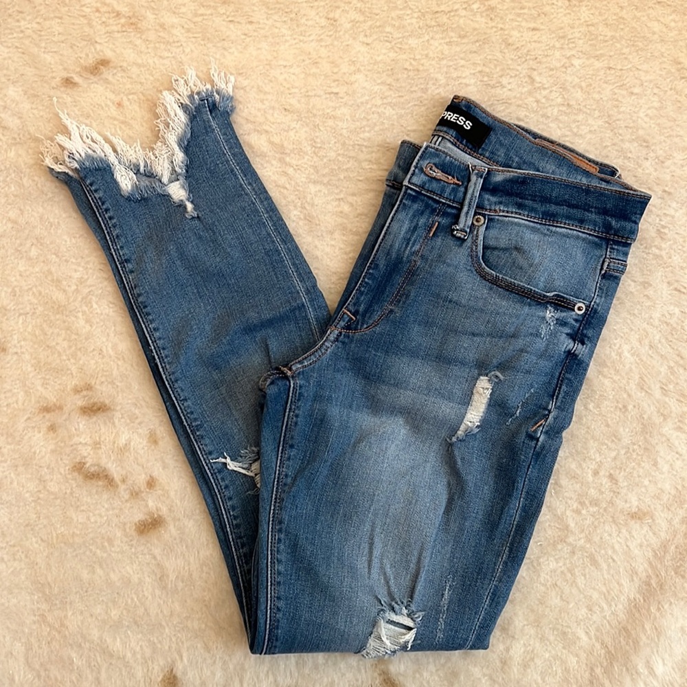 Express distressed jeans